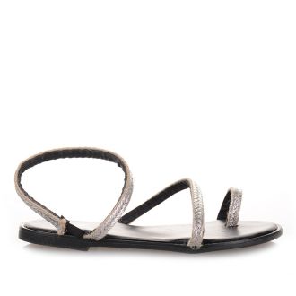 Γυναικεία σανδάλια με λουράκια ασημί BLACK 672686