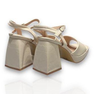 Γυναικεία πέδιλα με χοντρό τακούνι BEIGE 702418