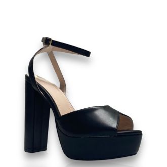 Γυναικεία πέδιλα σε μαύρο χρώμα BLACK 706552