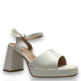 Γυναικεία πέδιλα σε λευκό χρώμα με χοντρό τακούι WHITE 711396